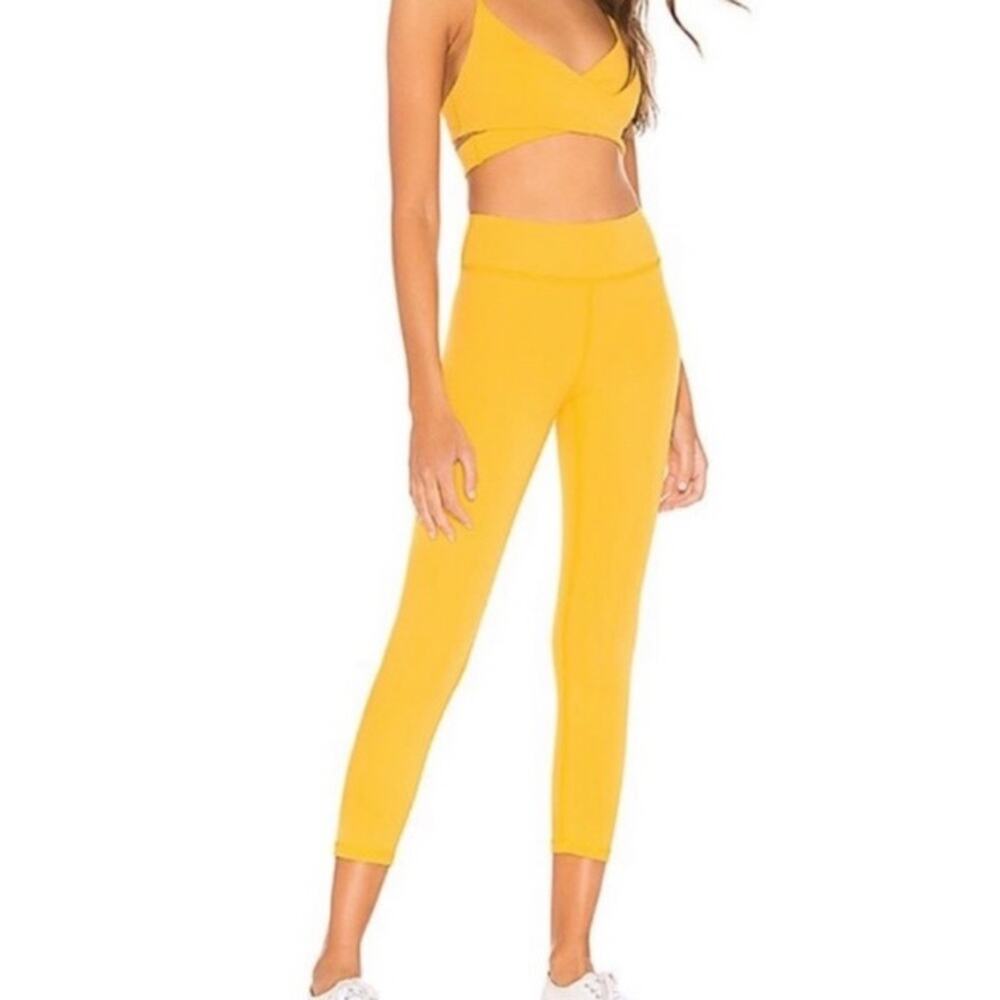 REVOLVE X LOVEWAVE Luka Leggings. Medium. Yellow.‎
